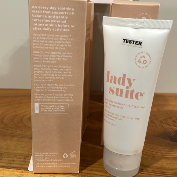 COPY - Lady suite intimate refreshing cleanser with postbiotics - Picture 4 of 8